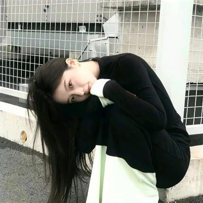忧郁小女孩